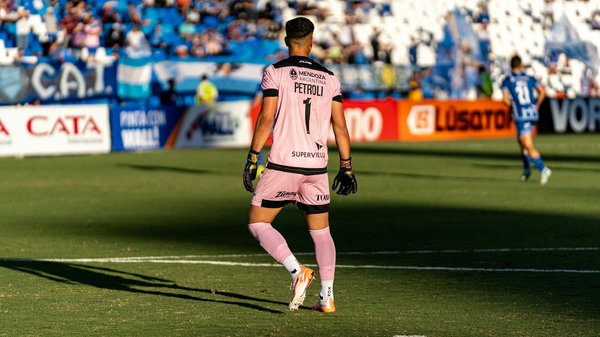 Finding the Perfect Macaw Cage: A Guide to Size and Style Selection